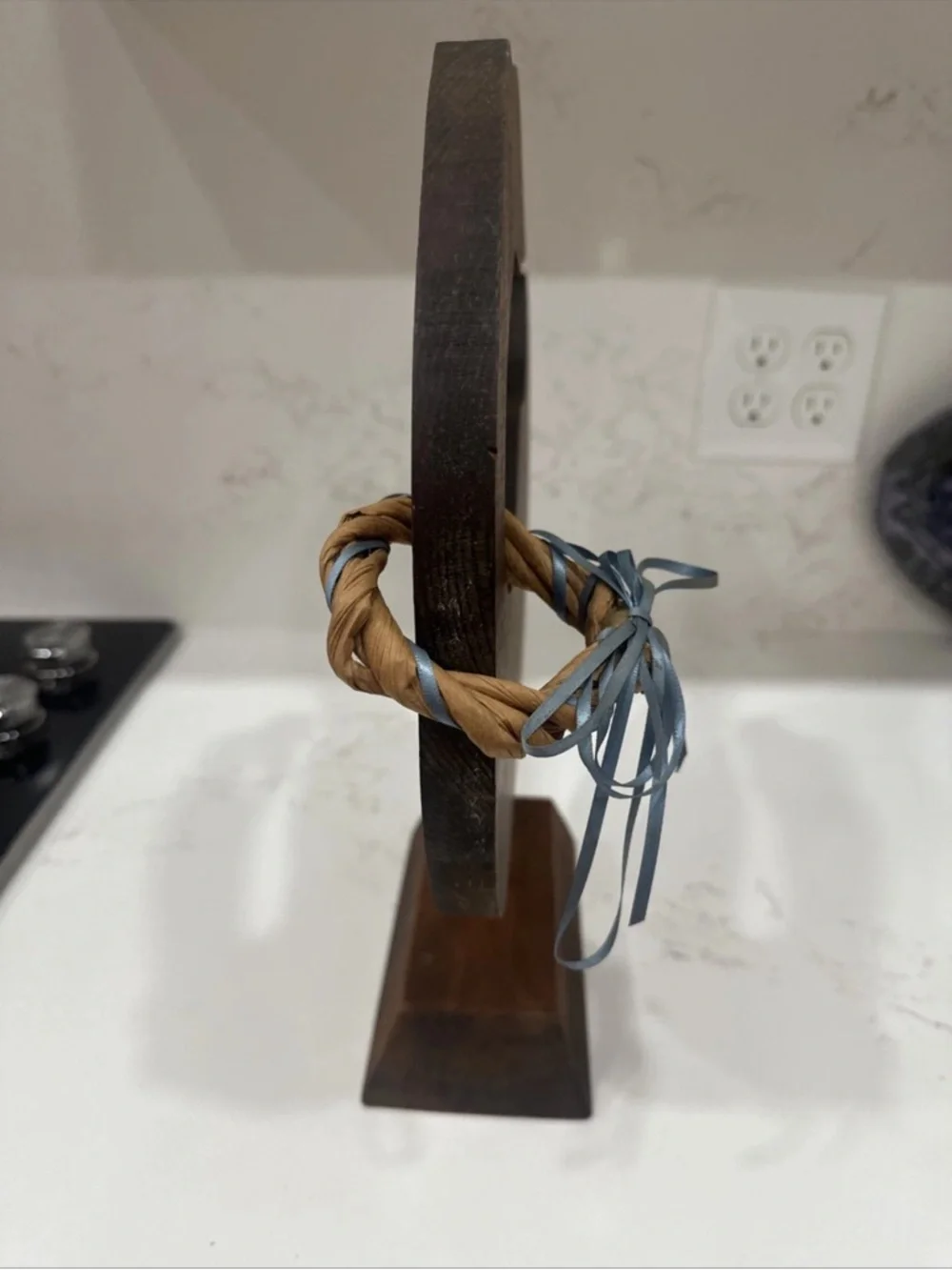Vintage Wood Duck/Goose On Stand From The 80’s - Picture 9 of 12